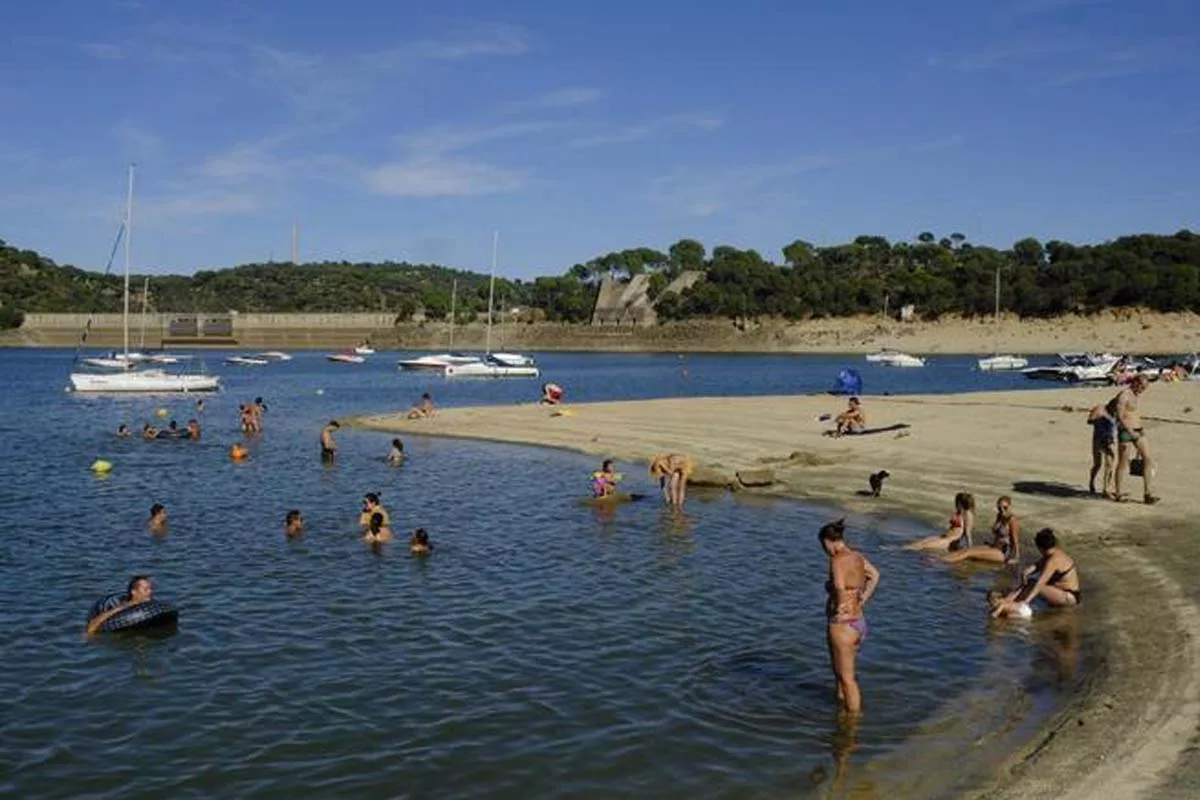 playas de madrid - playas madrid - pantano de san juan - Playa de la Virgen de la Nueva