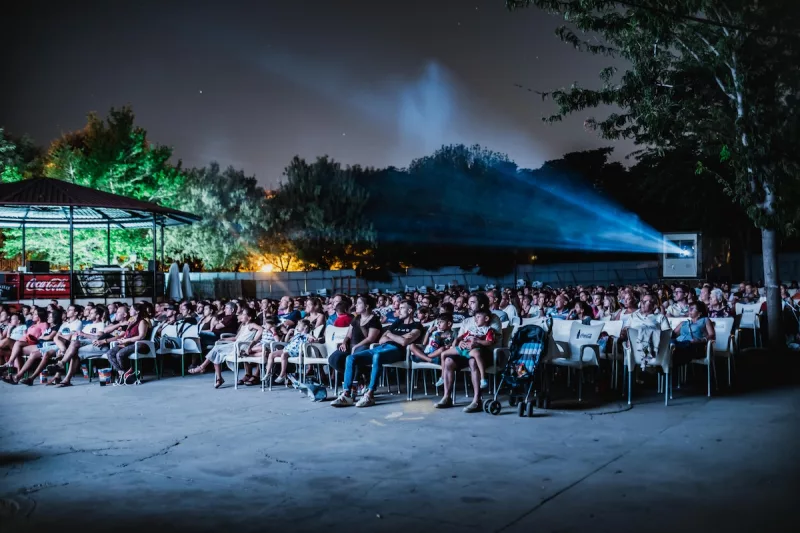 cine de verano la bombilla - cine de verano madrid
