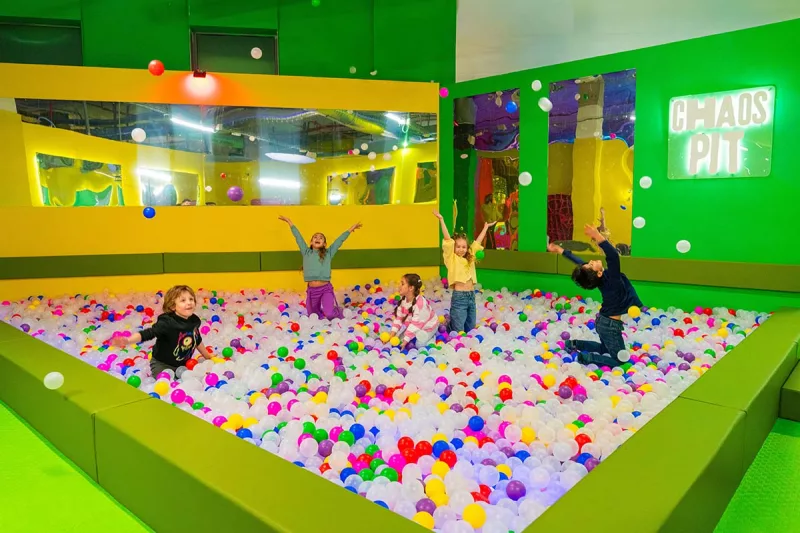 chaos lab centro comercial islazul