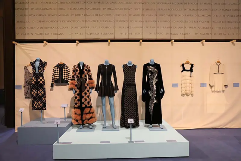 cuándo es la exposición Teresa Helbig en el Museo del Traje de Madrid