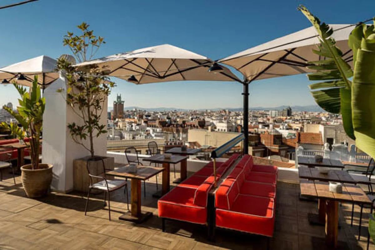 Terraza H10 Puerta de Alcalá - terrazas en madrid - azoteas en madrid