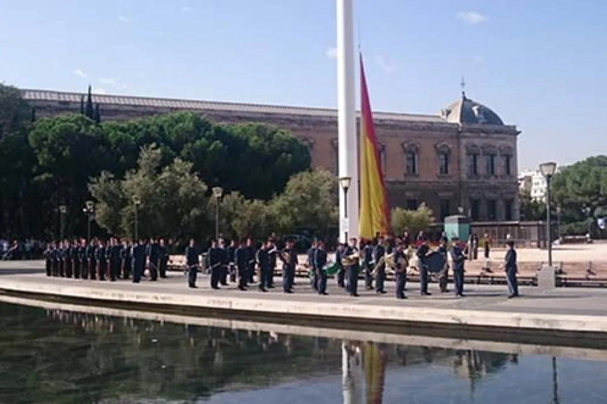 Izado-bandera-Colón-6