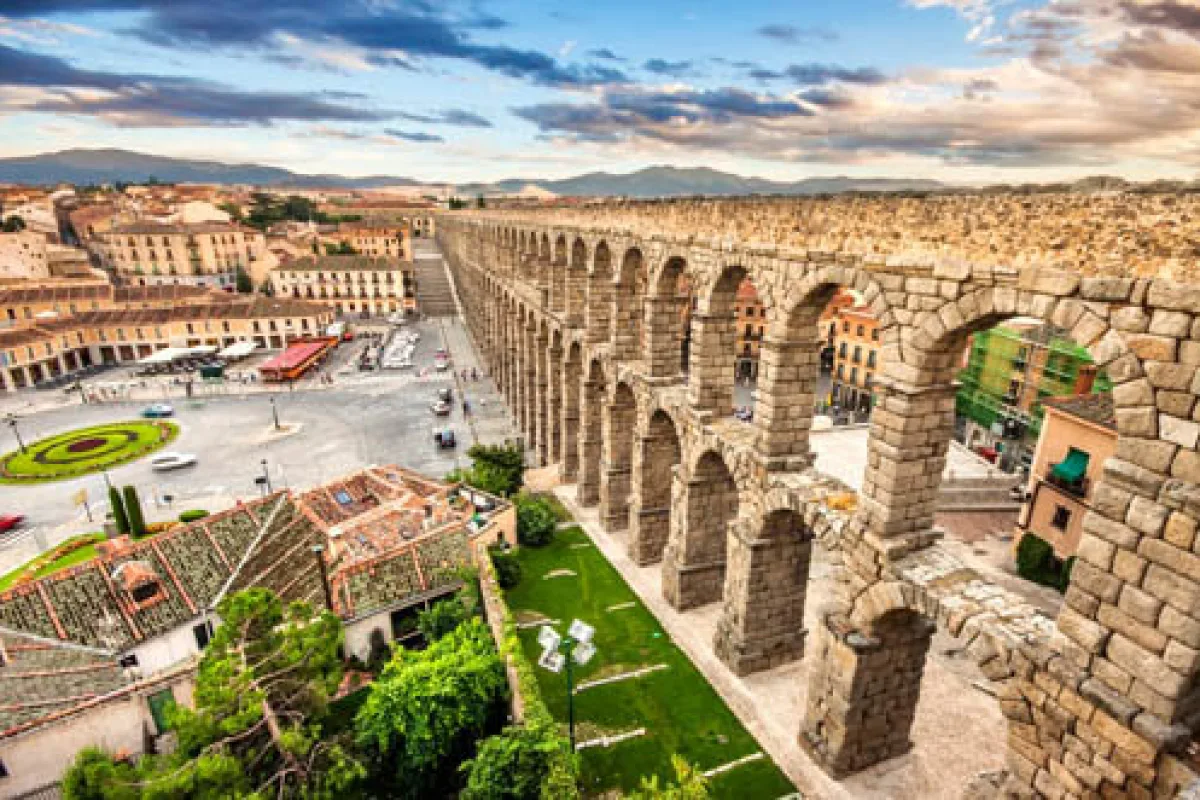 Segovia - escapadas cerca de madrid - ciudades de españa
